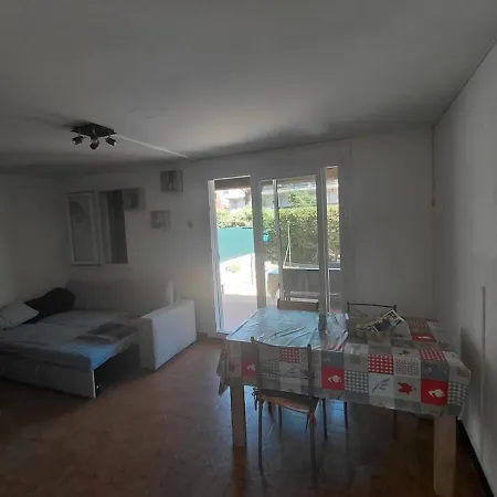Maison A 500 M De La 度假居 *